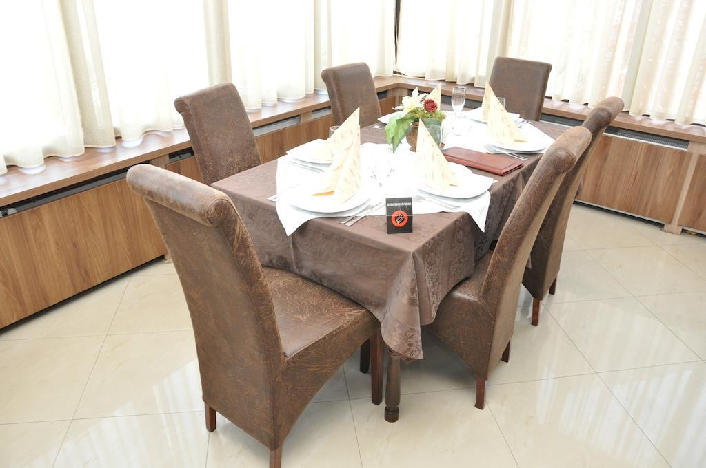Hotel Extra Lion Md นิส ภายนอก รูปภาพ